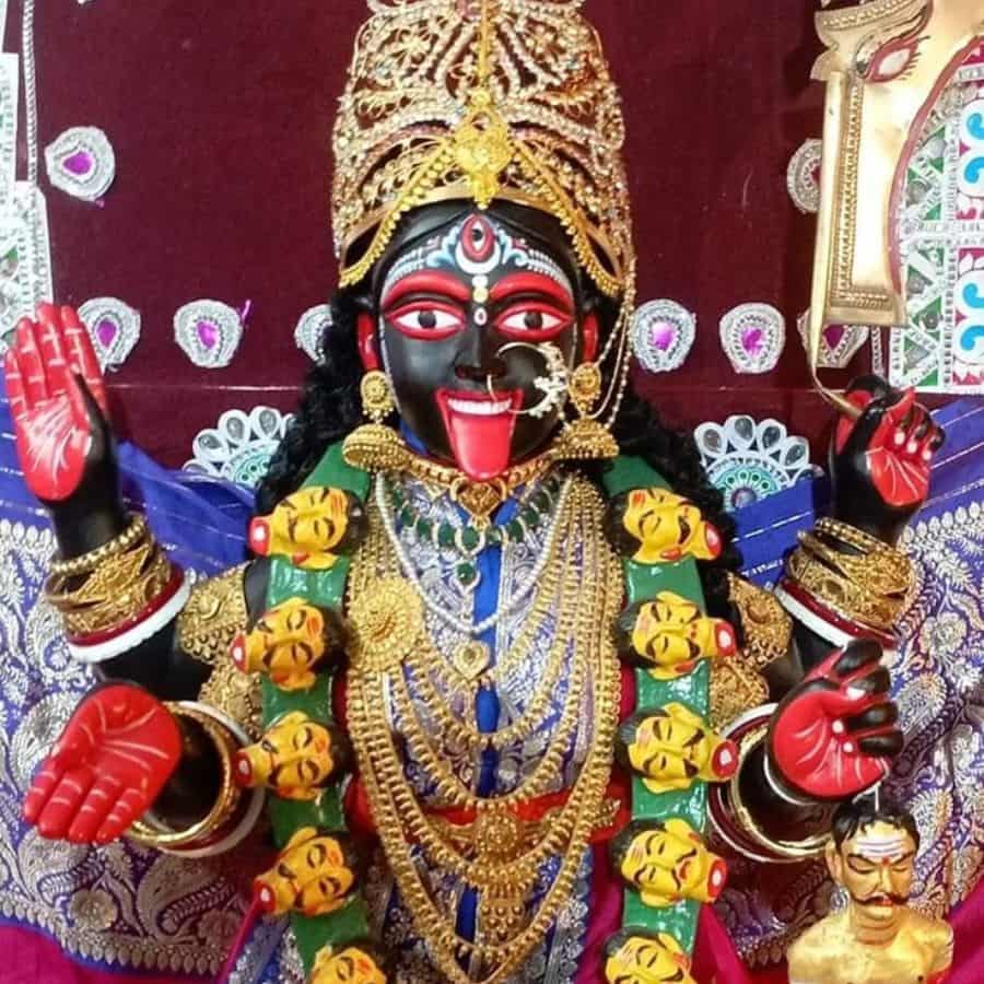 What does weapon of goddess kali symbolize dgtl