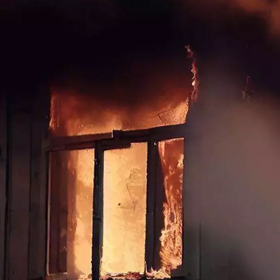 — প্রতীকী চিত্র।