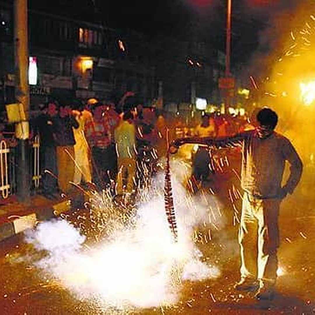 Here's a look at the air quality in Kolkata and its surrounding areas on the day of Kali Puja or Diwali dgtl