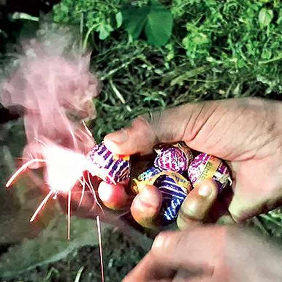 Air and noise pollution exceed limits due to firecrackers DGTL