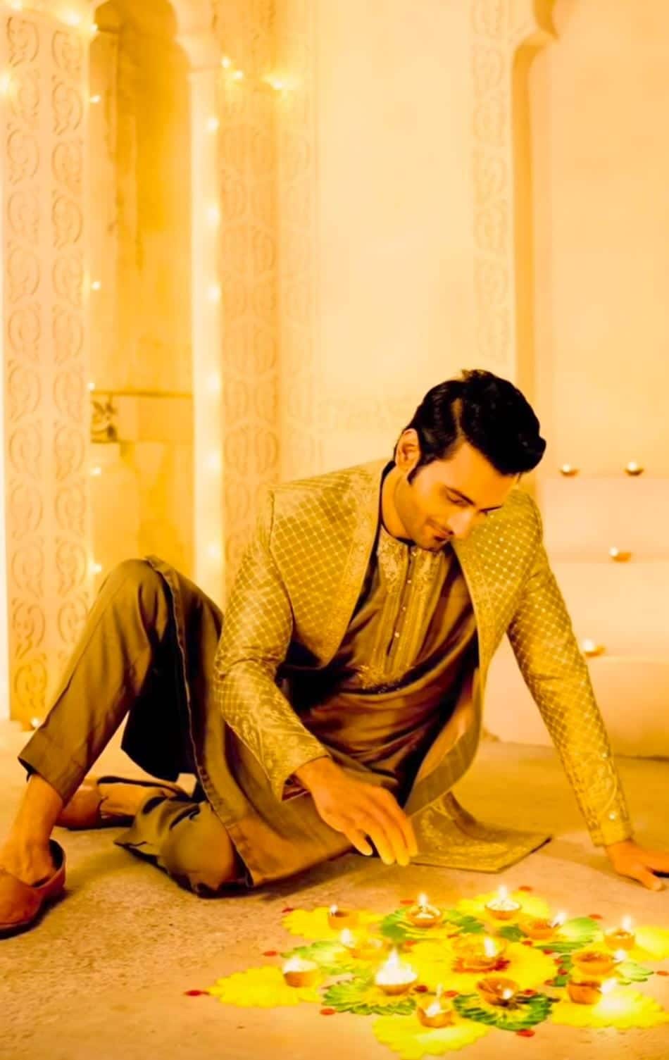 এ দিন দীপাবলির শুভেচ্ছা জানান শন বন্দ্যোপাধ্যায়। 