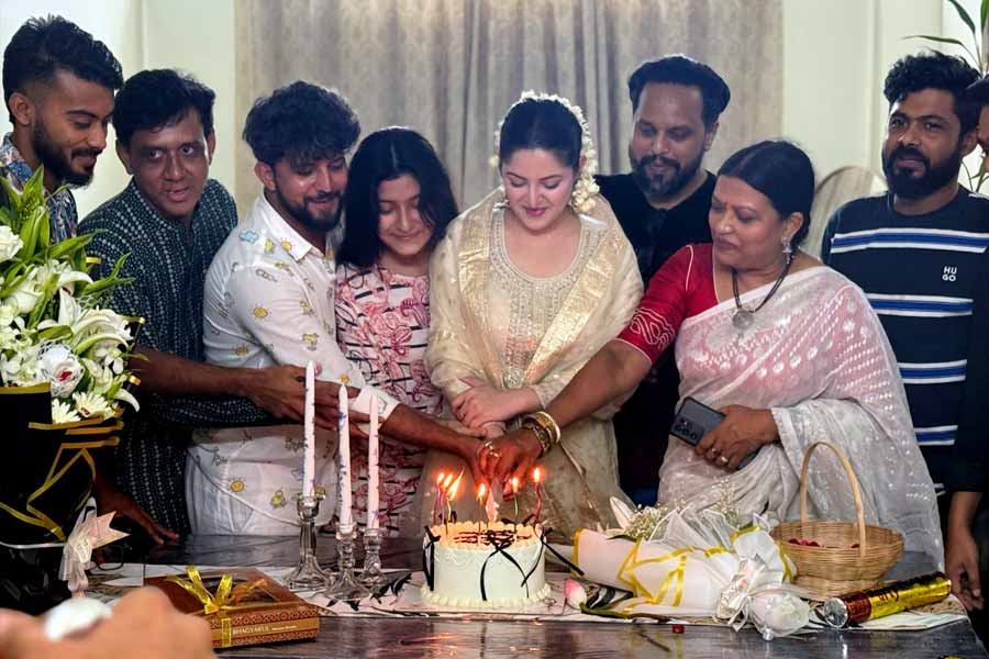 পরীমণির জন্মদিনের উদ্‌যাপন। 