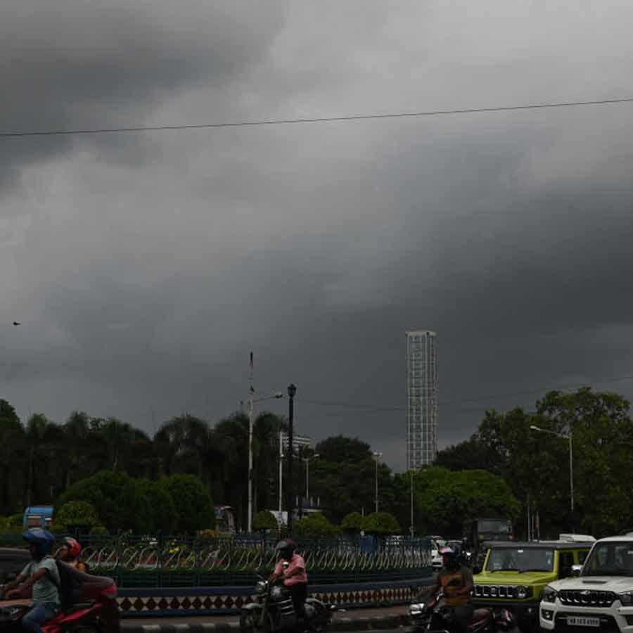 Remnants of Cyclone Montha comes over South Bengal with very light rain forecast dgtl