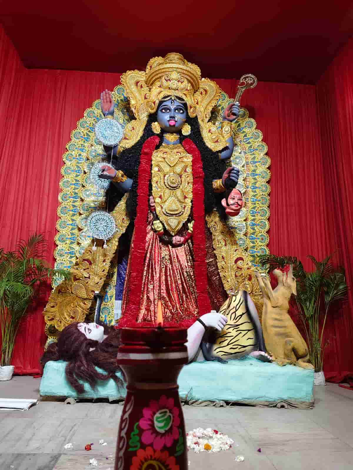 তবে চমকের এখানেই শেষ নেই। 