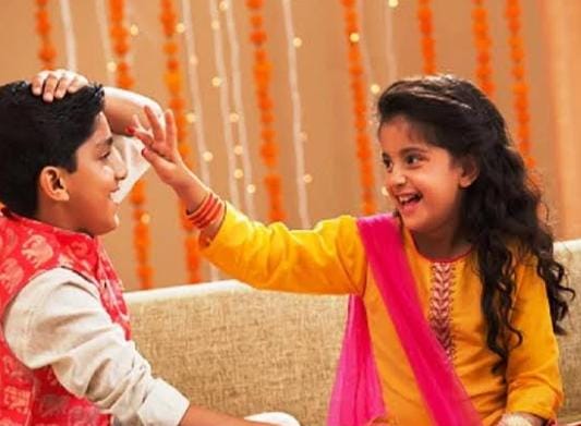 কার্তিক মাসে শুক্ল পক্ষের দ্বিতীয়া তিথিতে পালিত হয় ভাইফোঁটা।