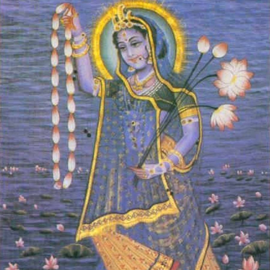 ছায়া ছল করে স্বর্গ থেকে তাড়িয়ে দেয় যমুনাকে। পরে যমুনার বিয়ে হয়। ভাই যমের সঙ্গে বহু যুগ আর তার দেখা হয় না।  