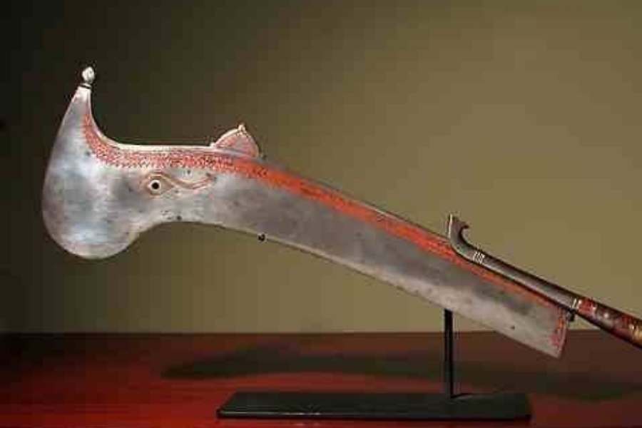 তান্ত্রিকের অনুরোধে নরবলি বন্ধ: আরও শোনা যায়, তান্ত্রিক নটবর ভট্টাচার্যের অনুরোধেই তার পর থেকে মন্দিরে নরবলি প্রথা বন্ধ হয়। তবে, বর্তমানে এখানে ছাগ বলি প্রথা চালু রয়েছে।