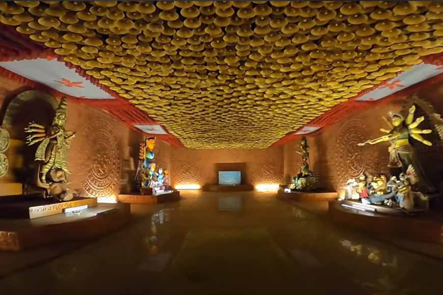 এ ভাবে দেবীদর্শন মুহূর্তে ঠাকুর দেখার আমেজ ফিরিয়ে আনবে। 