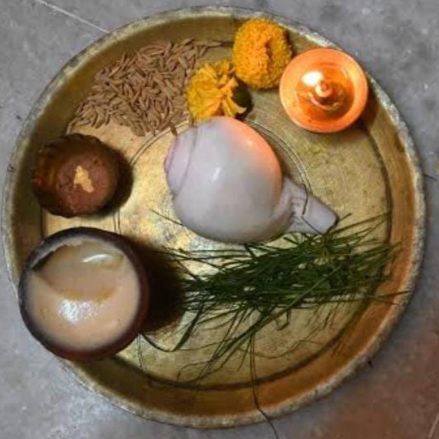 Reason Behind Why Sandalwood or Curd is Used for Bhaiphonta and Which Things are Essential for This Day dgtl