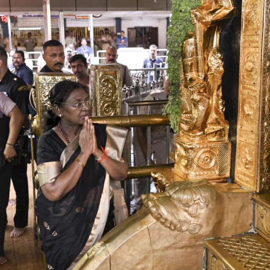 President Droupadi Murmu prays at sabarimala, as first woman president dgtl