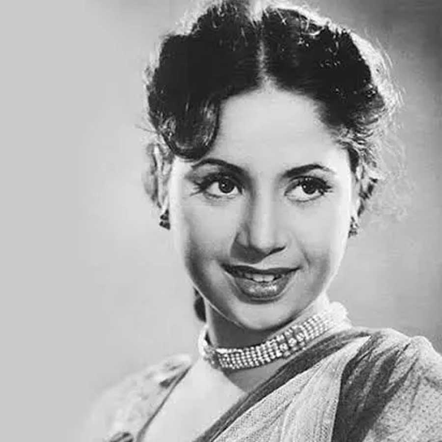 Bollywood Actor’s Life Changed After Meeting a Spiritual Leader, Once Smoked and Drank regularly