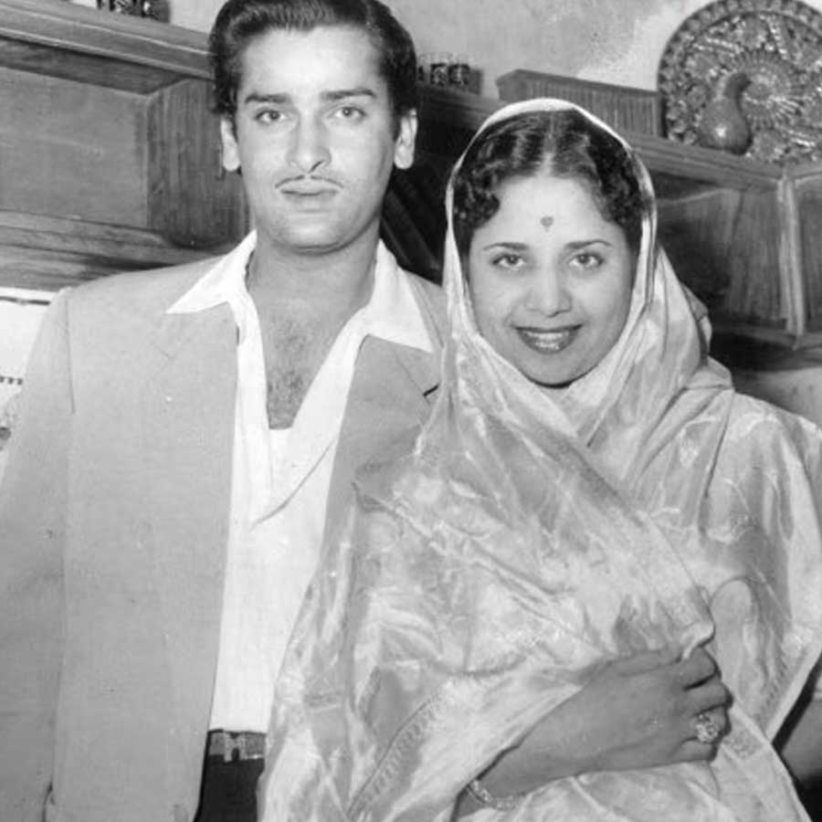 Bollywood Actor’s Life Changed After Meeting a Spiritual Leader, Once Smoked and Drank regularly