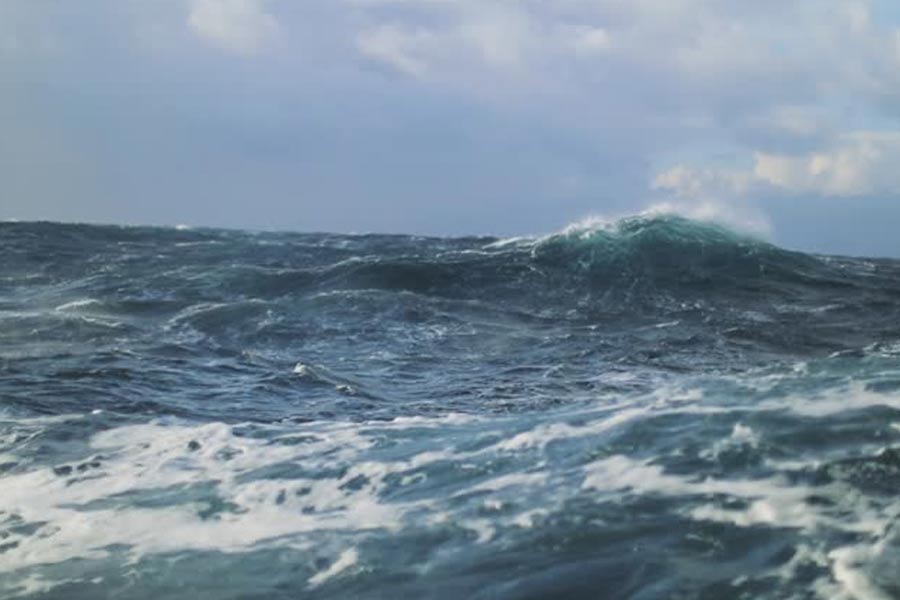 China explore North Sea route which may benefit India as an alternative maritime road for Europe amid climate change