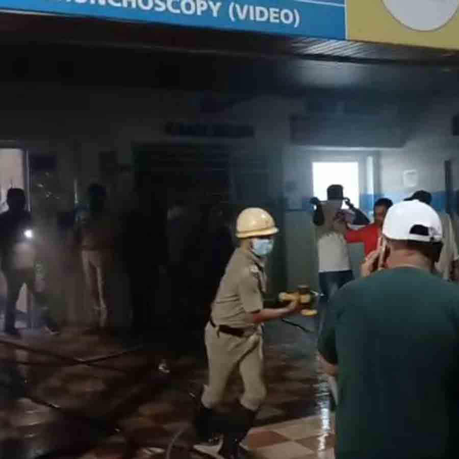 Fire broke out in a nursing home at Siliguri dgtld