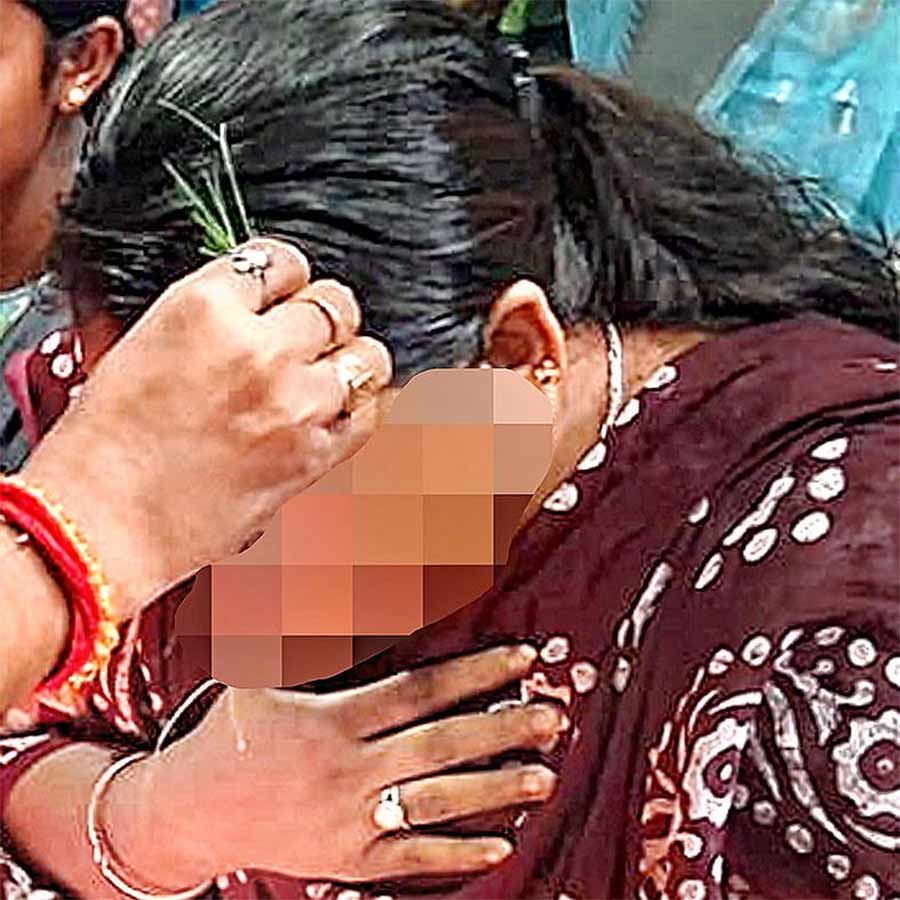 Bonfonte was organized by a volunteer organization in Baruipur