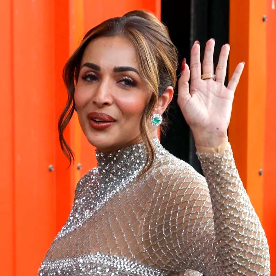 Malaika Arora Sister Amrita Ends Her Age Debate dgtl