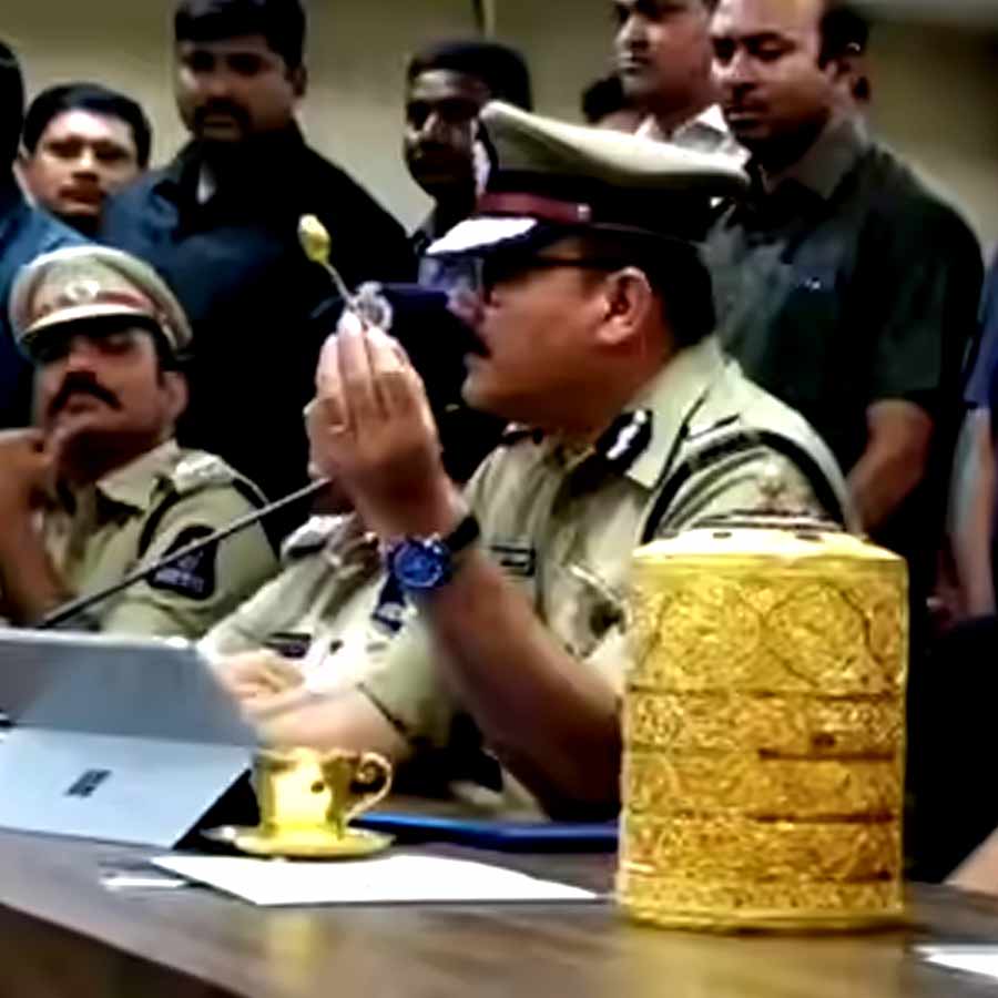 Two thieves once stole 300 crore golden tiffin box of Hyderabad Nizam just to have Biriyani in it