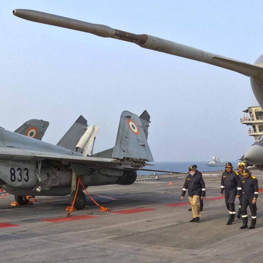 Indian Navy especially INS Vikrant became nightmare for Pakistan due to vulnerable coastline of Islamabad, here are details 