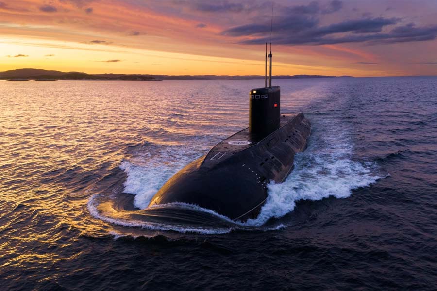 Indian Navy especially INS Vikrant became nightmare for Pakistan due to vulnerable coastline of Islamabad, here are details 