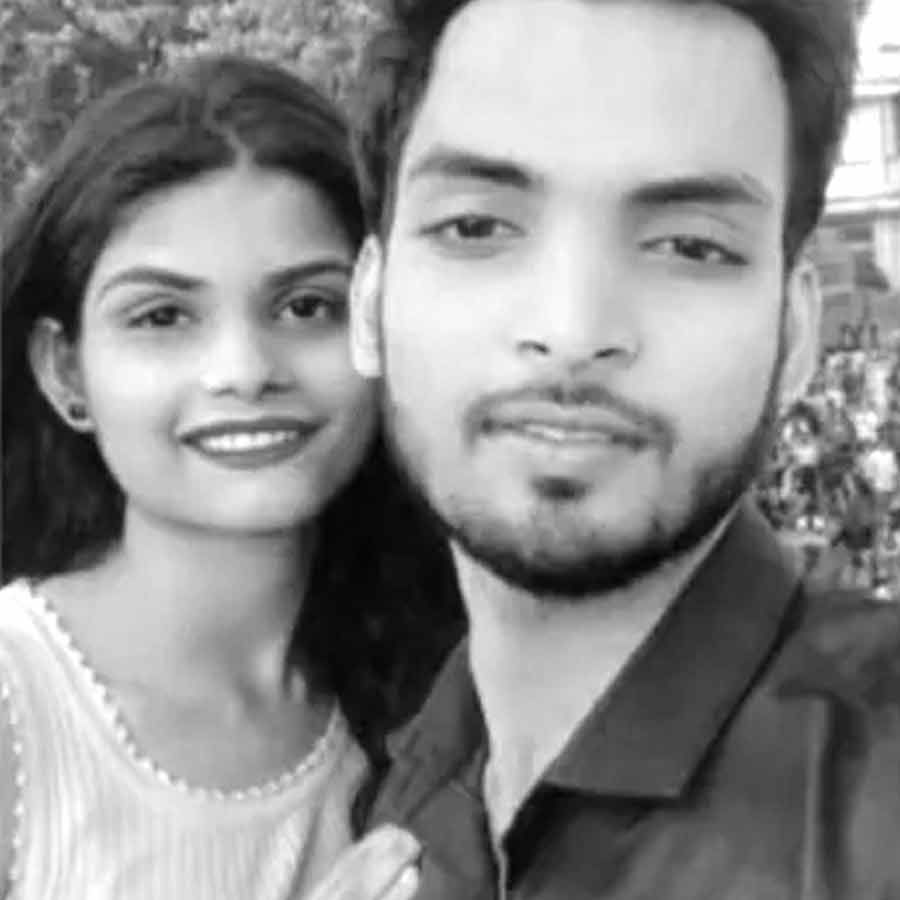 Mumbai Couple Death