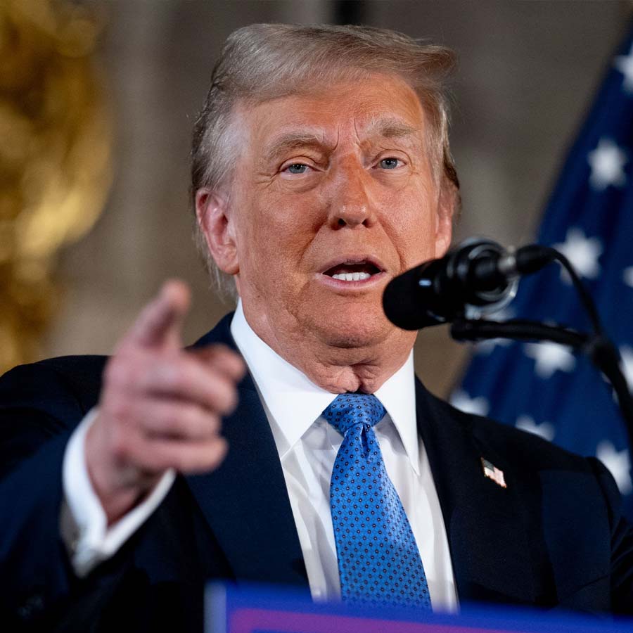 USA alleges of sex warfare for stealing tech secrets with the help of female spies against China and Russia 