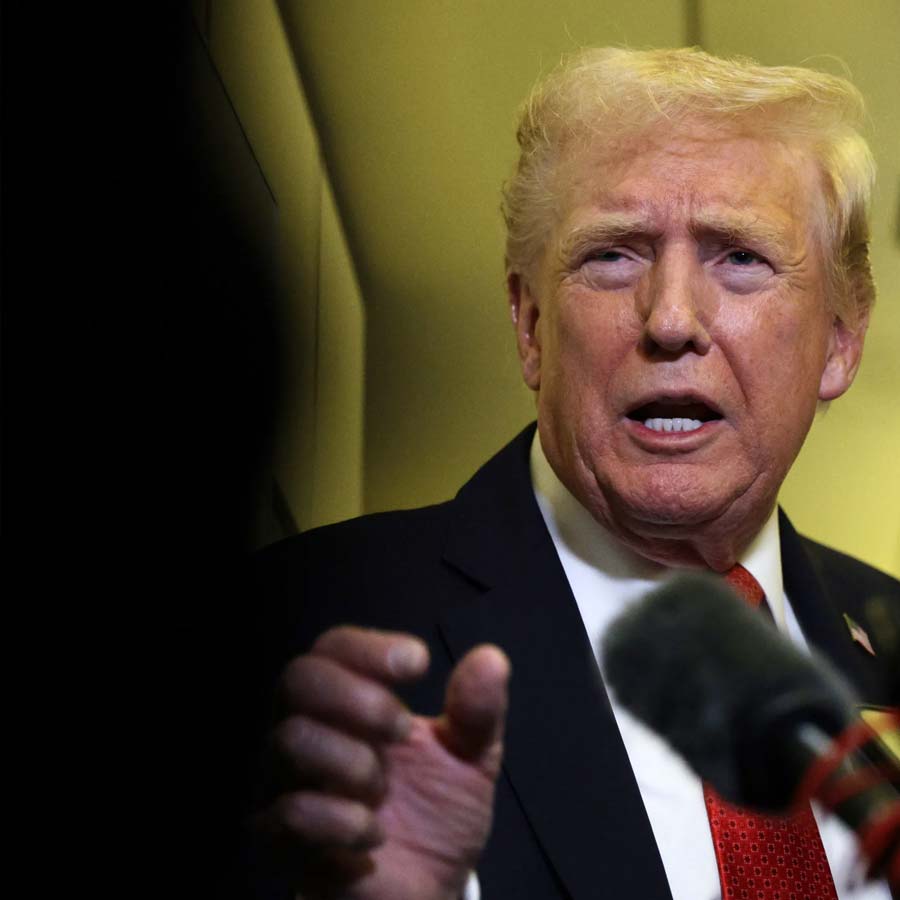 USA alleges of sex warfare for stealing tech secrets with the help of female spies against China and Russia 