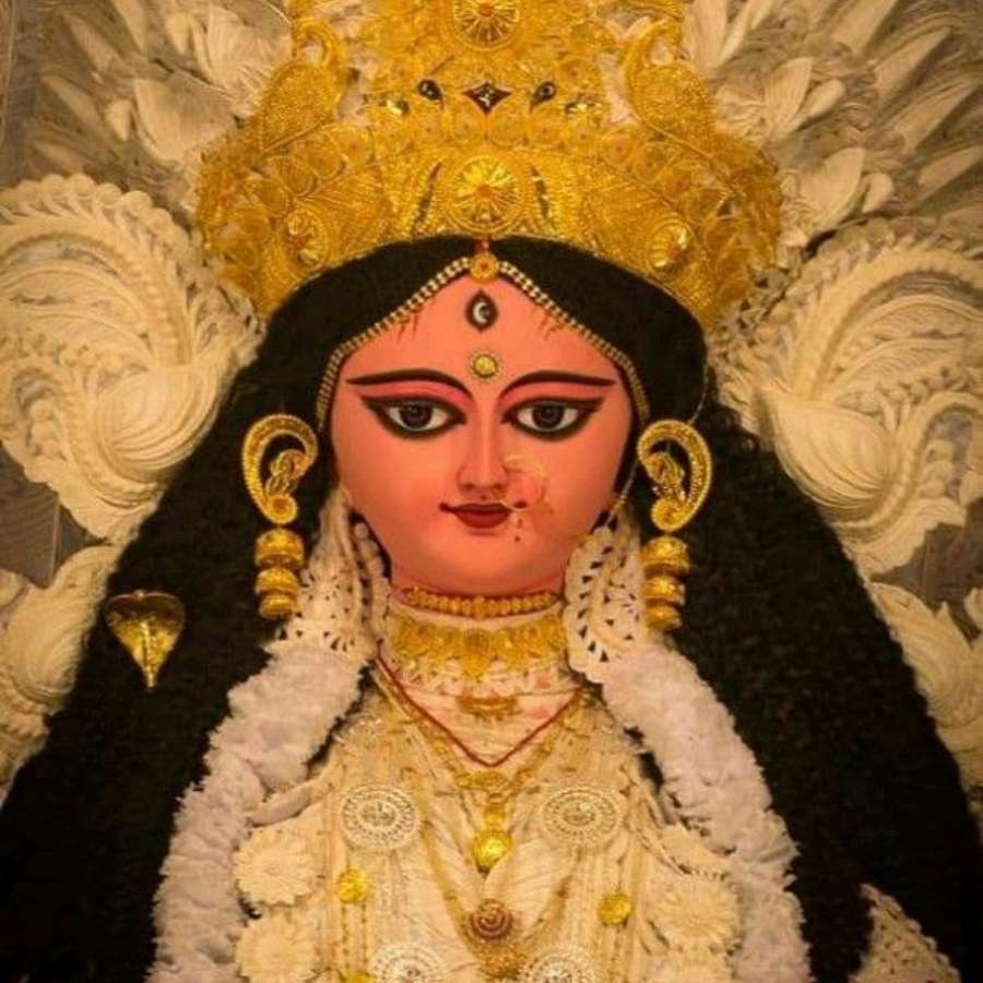 List of Bonedi Baris in Kolkata That Celebrate Jagaddhatri Puja dgtl