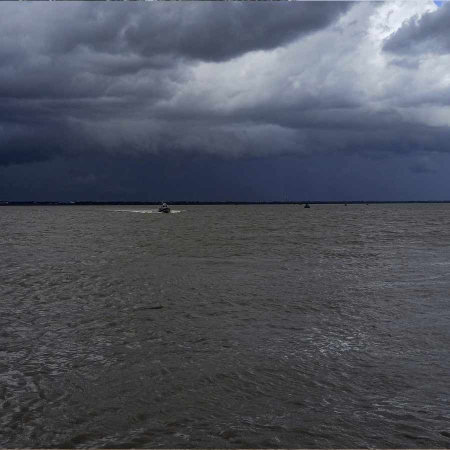 Andhra Pradesh and Odisha stay alert ahead of potential severe cyclonic storm Montha dgtl