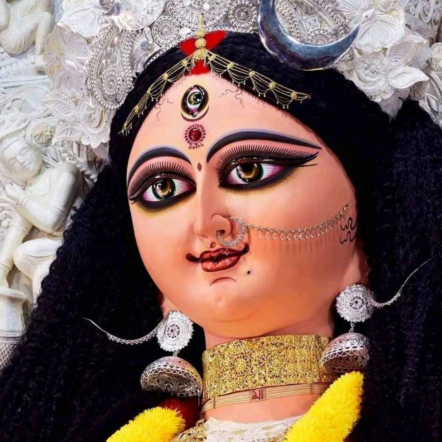 Follow These Remedies on Jagadhatri puja Navami 2025 to Remove Obstacles From Life dgtl