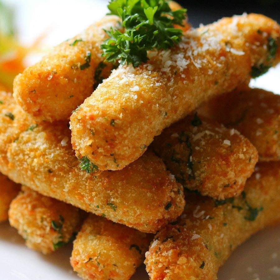 How to Cook Prawn Bread Roll at Home During Jagadhatri Puja 2025 dgtl