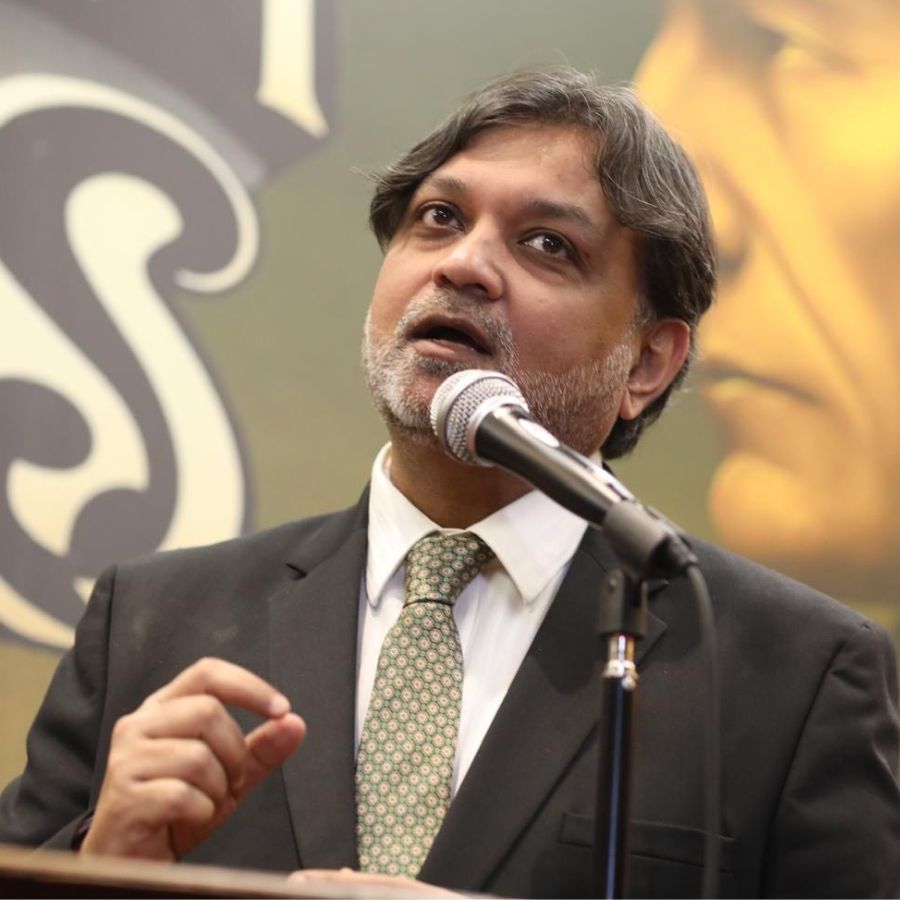 Srijit Mukherji making an English Movie named Elementary My Dear Holmes dgtl