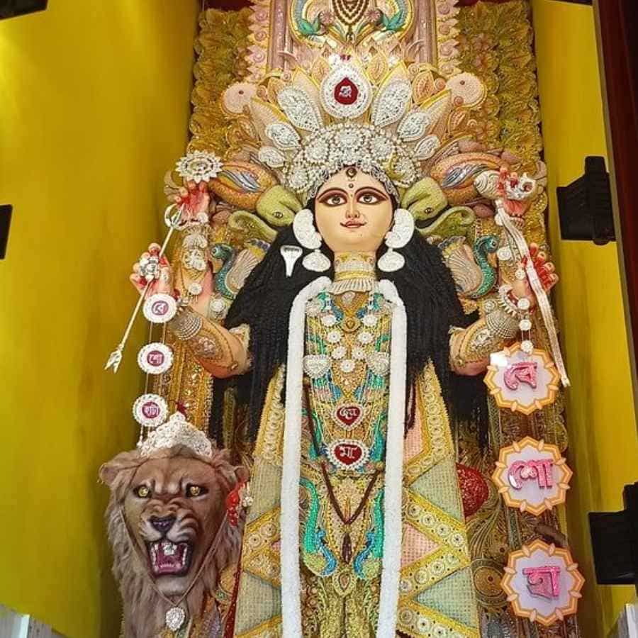 Chandannagar Beshohata Sarbajanin Jagadhatri Puja 2025 Theme 76 er Maa 75 er Deshe dgtl