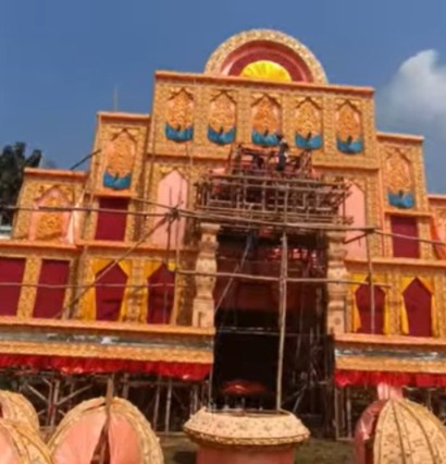  শক্তিনগরের অন্যতম উল্লেখযোগ্য পুজো হল এখানকার শক্তিনগর এম এন বি পুজো। এই বছরে এর ভাবনা, ‘কাল্পনিক’। 