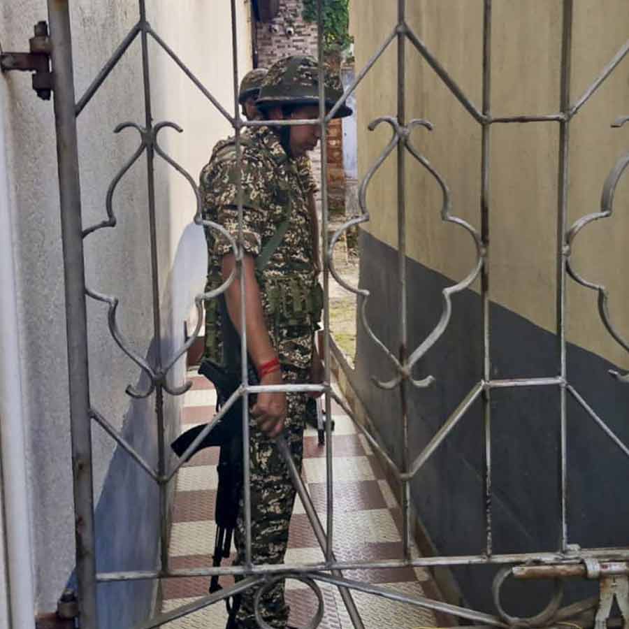 ED conducts raids in Municipal recruitment scam in Kolkta