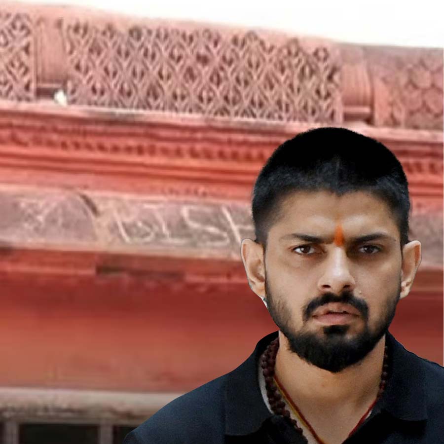 Tipu Sultan’s palace vandalised in Chikkaballapur by miscreants, gangster’s name carved on wall dgtl