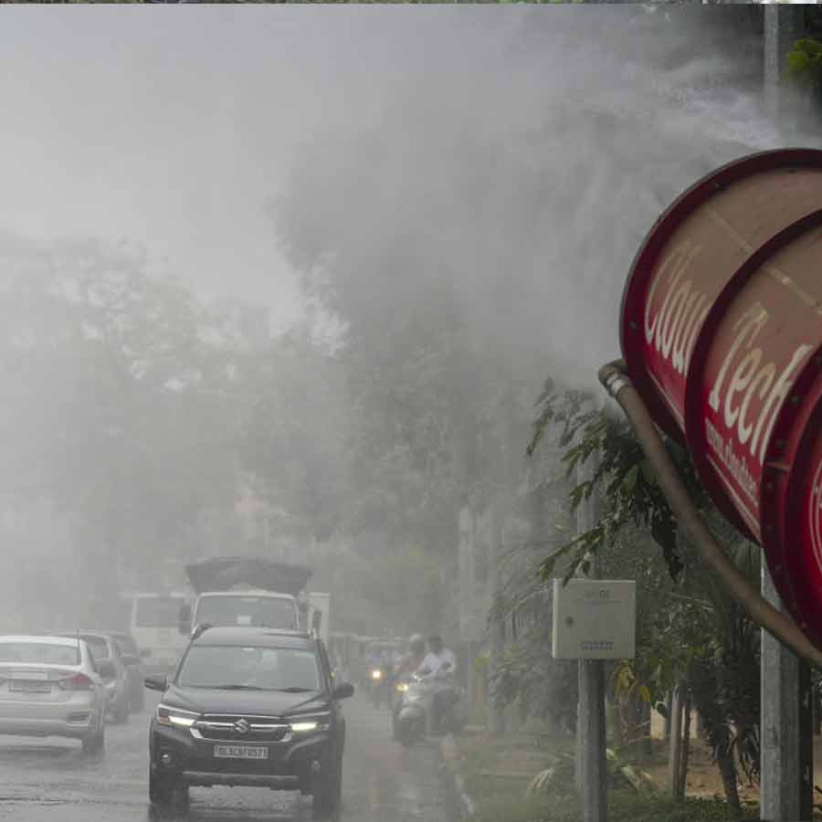 First ever cloud seeding process takes place in Delhi, artificial rain is likely soon dgtl