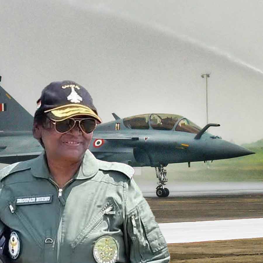 President Droupadi Murmu takes sortie in Rafale fighter jet dgtl