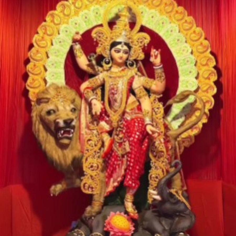 Tradition of Mondal Bari Jagadhatri Puja of Shyamnagar dgtl