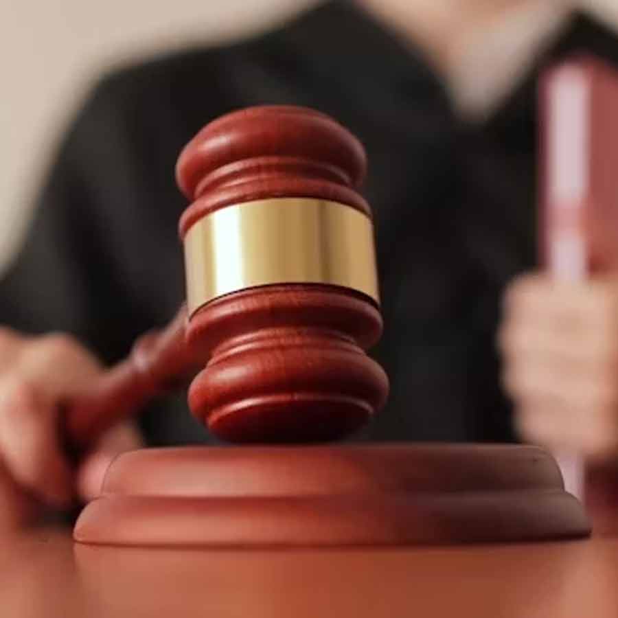 ৩২ বছরের পুরনো মামলায় সাজা ঘোষণা আদালতের।