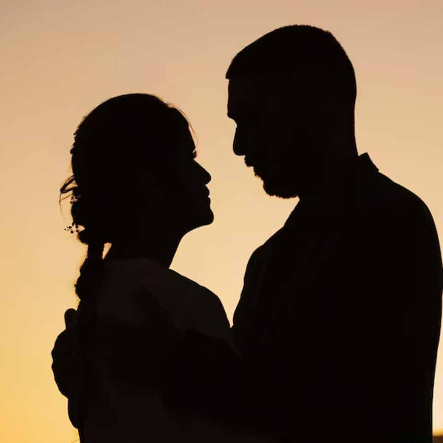 A couple broke into a restaurant and had sex