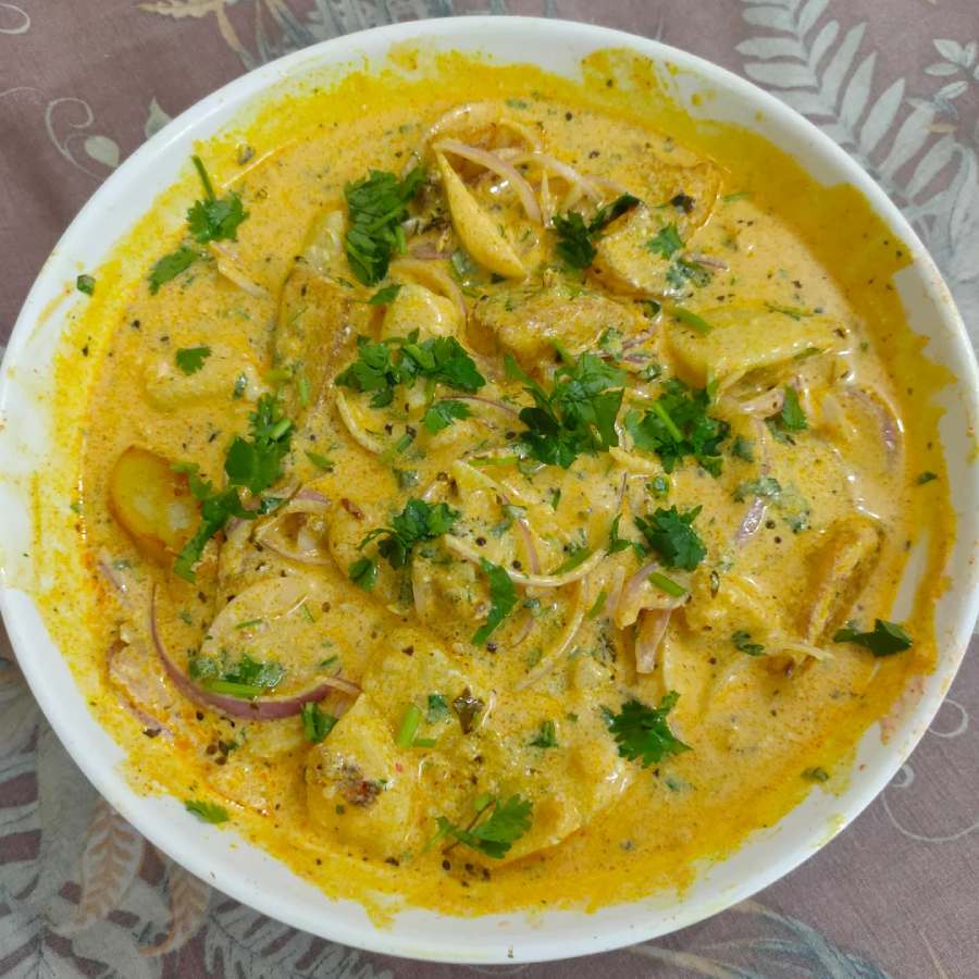 Make delicious nepali food egg chukauni for tiffin and snacking dgtl