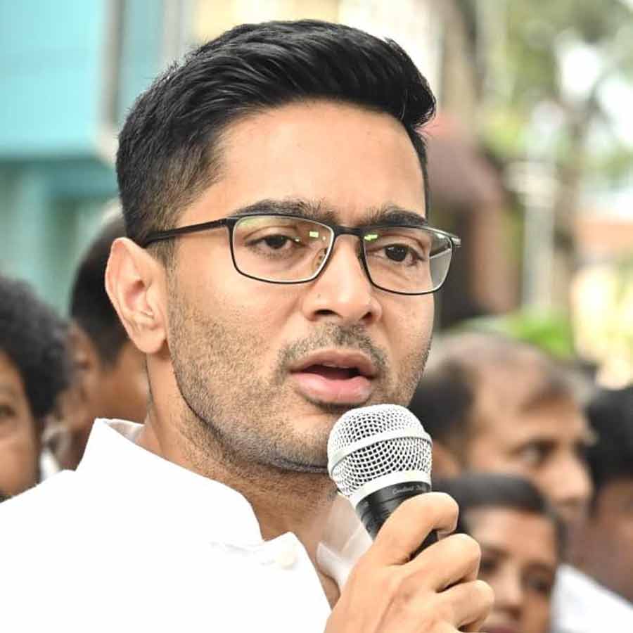 Tie up BJP workers, but do not beat them, says Abhishek Banerjee on SIR dgtl
