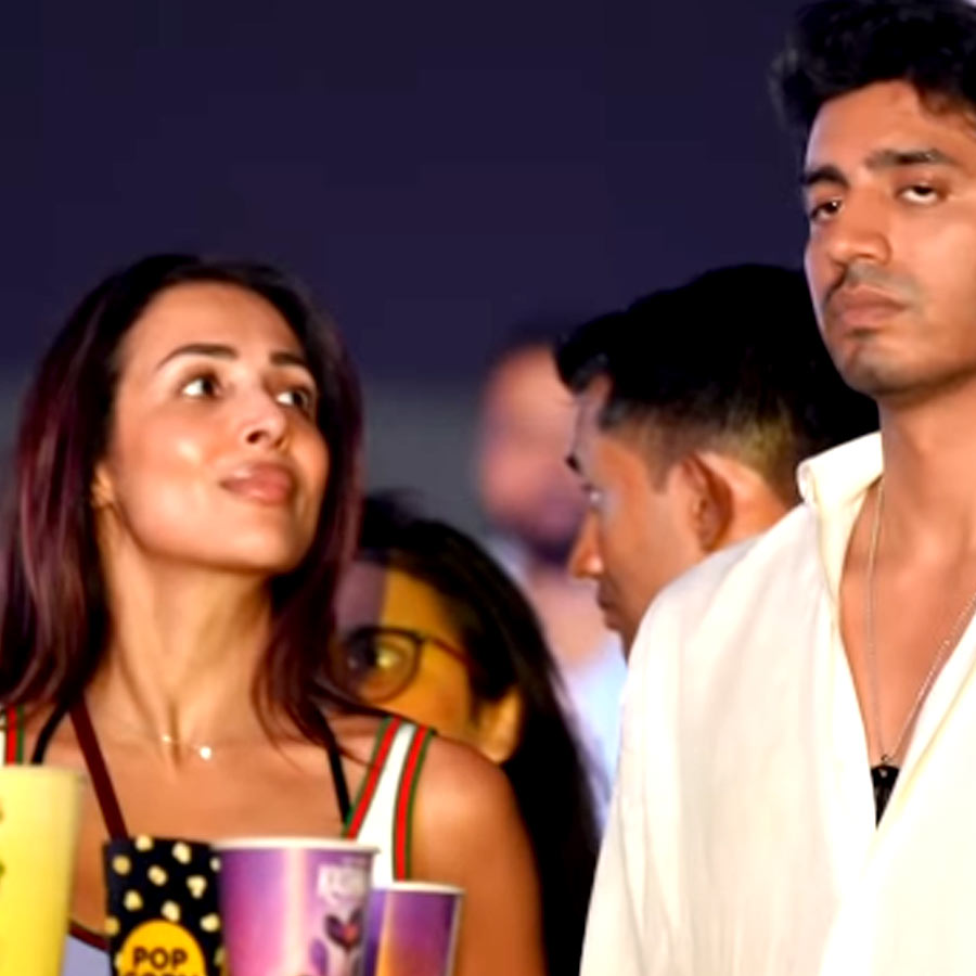 মালাইকার পাশে কে এই পুরুষ? 