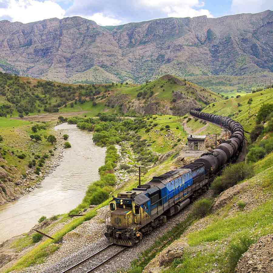 Iran and Russia are building a railway line jointly to ignore western sanctions