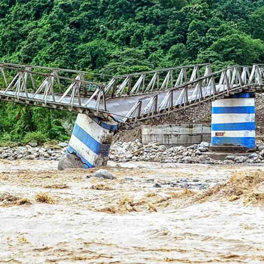 A strong people's movement is needed to save North Bengal