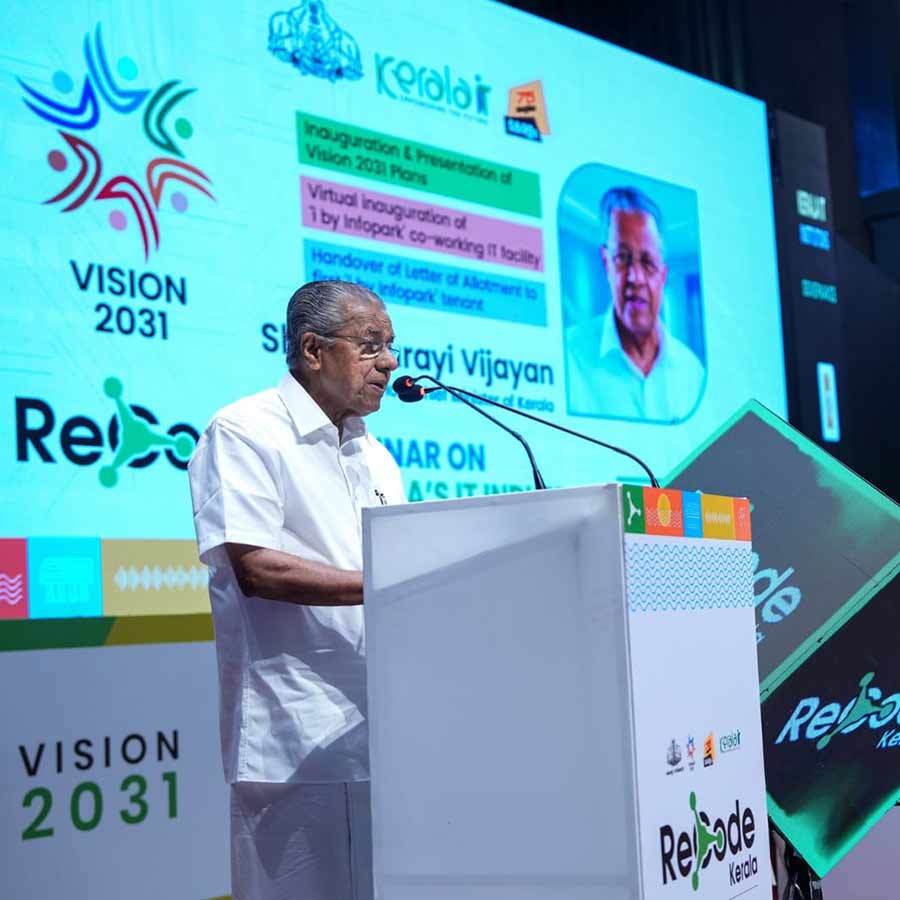 Kerala government  freezes MOU on PM SHRI, oppsitionn stands by govt on SIR issue