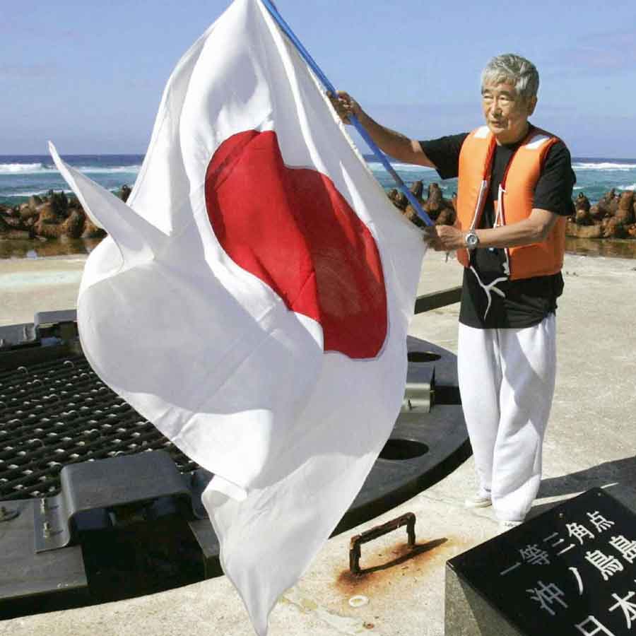 All need to know about Okinotorishima rock, that Japan is trying to protect by spending Billions