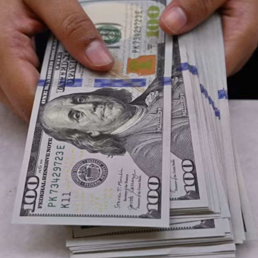 US national debt will surpass Italy and Greece for first time in 100 years, says IMF