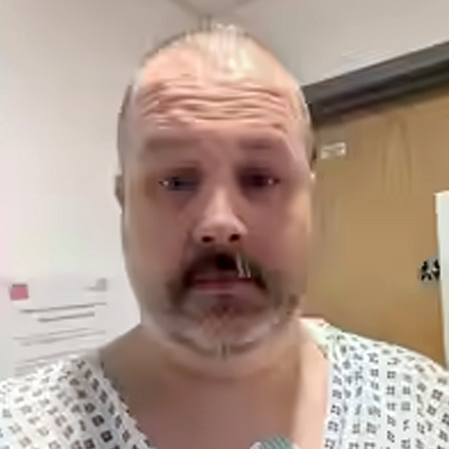 ম্যাট কেলি।