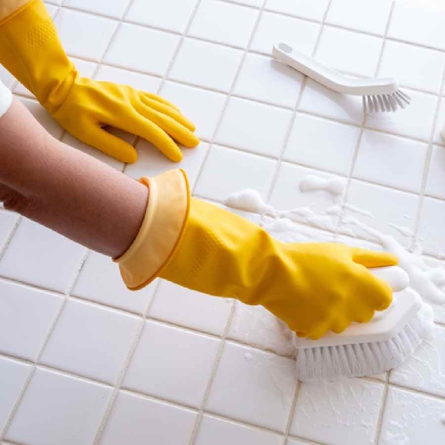 Three hacks to clean bathroom tiles easily dgtl